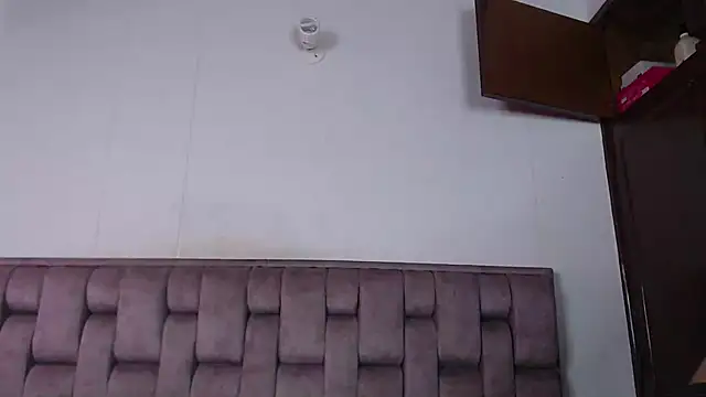 Stephanie69ryanhot online show from June 2, 12:06 pm