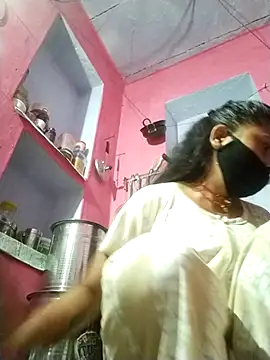 Bhavya Bhan online show from November 9, 1:45 am