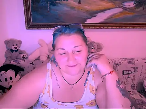 mayamayx online show from September 19, 7:35 pm