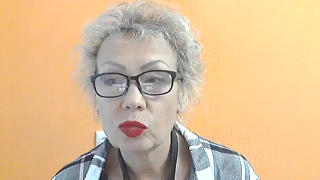 Snapshot of NessyJenixs chatting on September 30, 6:08 am NessyJenixs online show from September 30, 6:08 am