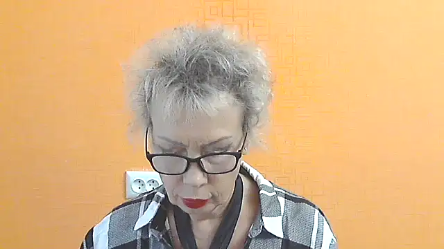 Snapshot of NessyJenixs chatting on September 25, 7:07 am NessyJenixs online show from September 25, 7:07 am