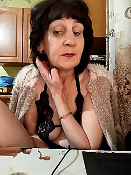 Laura Kiss online show from February 4, 4:54 pm