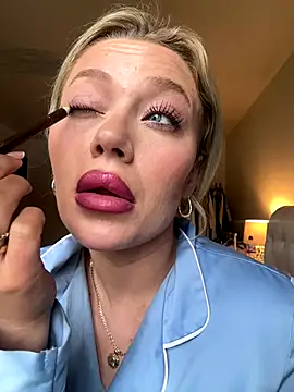 blissdimicco online show from October 29, 2:20 pm