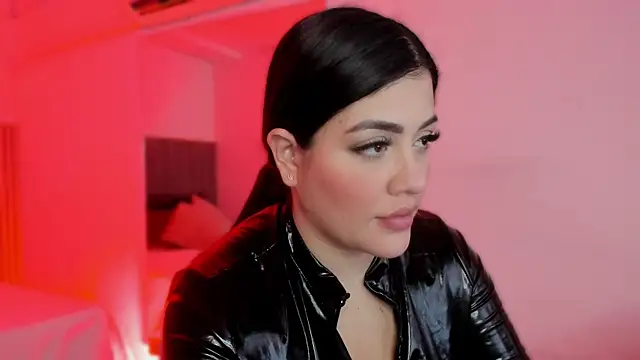 bonnieAn online show from April 8, 11:45 am