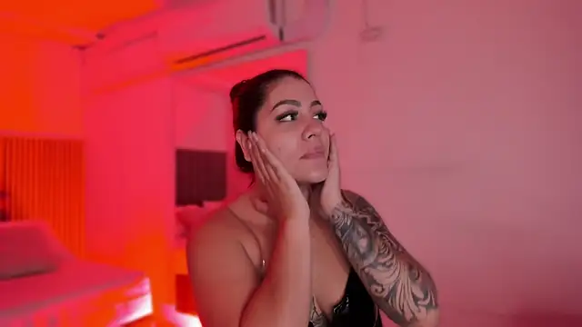 bonnieAn online show from March 10, 11:25 am