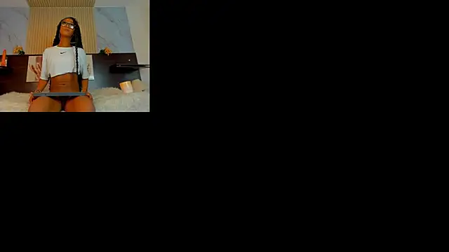 nahomy james25 online show from November 30, 12:26 am