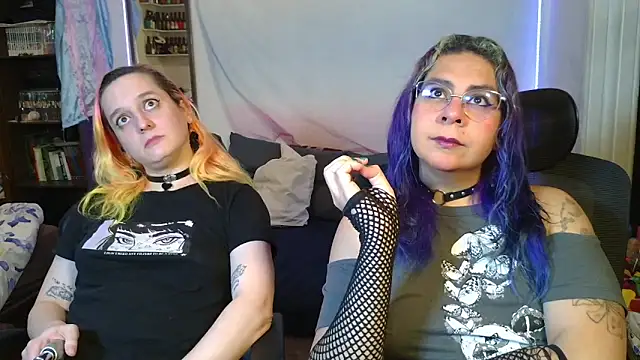 Evelan420 online show from February 28, 8:30 pm