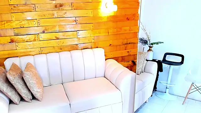 Snapshot of lilith_mesa chatting on September 21, 4:22 am lilith mesa online show from September 21, 4:22 am