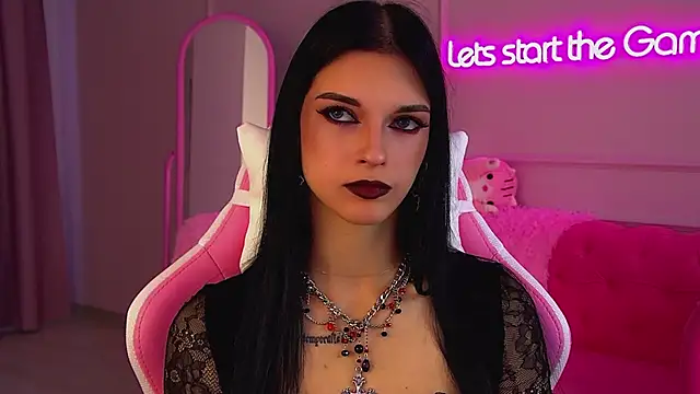 Snapshot of BeverlyMost chatting on September 11, 6:36 am BeverlyMost online show from September 11, 6:36 am