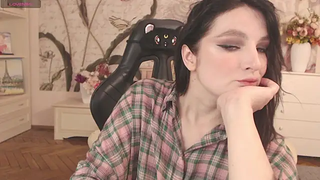 BritneyBarker online show from January 6, 12:03 am