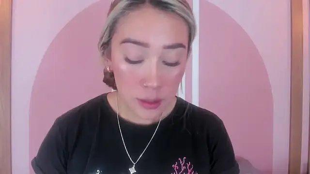 Lannajansen online show from March 5, 2:46 pm