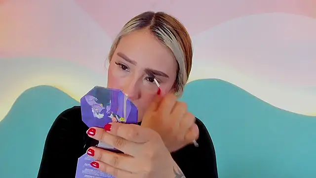 Lannajansen online show from February 19, 2:27 pm