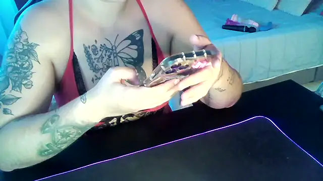 bunnyfox420 online show from September 19, 12:15 pm