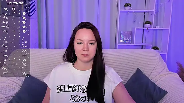 maya suun online show from December 19, 2:38 am