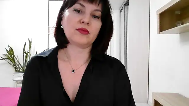 Victoria Glam online show from November 2, 6:44 pm