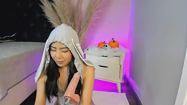 Snapshot of aniie_west chatting on October 22, 5:34 am aniie west online show from October 22, 5:34 am