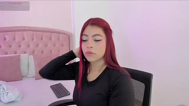 Kendall  Fox online show from January 8, 6:39 am