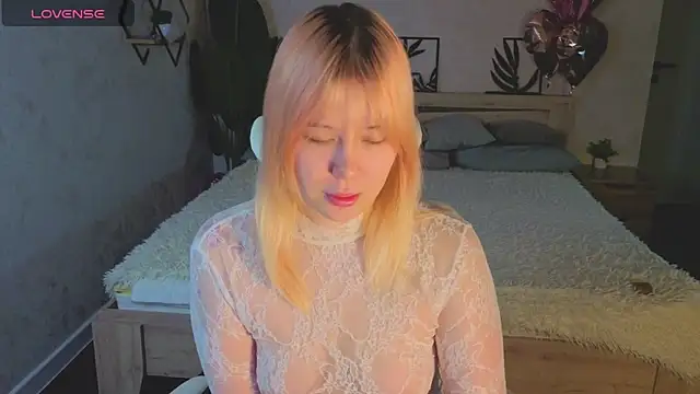 Amy Kimberlly online show from March 3, 12:38 am