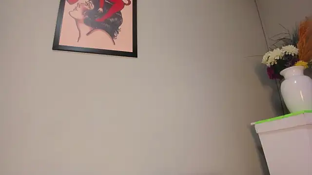 evaa greey online show from October 31, 8:24 pm