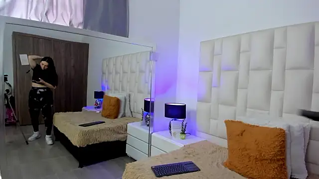 Ariana rouse online show from March 10, 5:39 pm