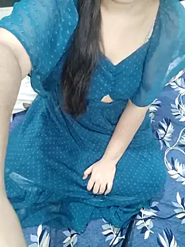 JANVI MISHRA1 online show from April 3, 6:39 pm