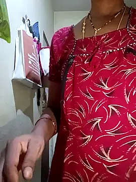 Snapshot of TeluguammayiMahi chatting on September 14, 12:14 pm TeluguammayiMahi online show from September 14, 12:14 pm