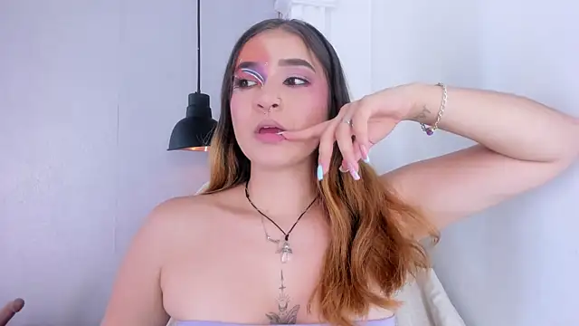 Shanntal  online show from September 11, 8:09 pm