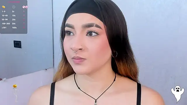 Shanntal  online show from October 22, 7:41 pm