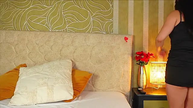 MillaBlis online show from March 16, 7:07 pm