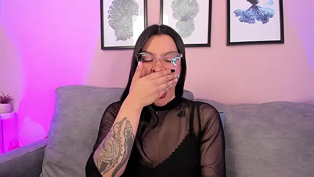 nina  dixon online show from January 9, 9:52 pm