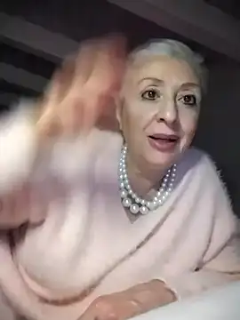 divinaerotica online show from March 6, 9:21 pm