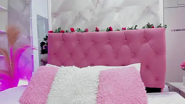 Ariana greenblat online show from September 10, 4:29 pm