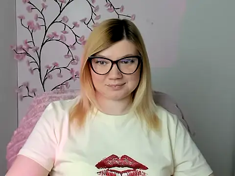 Lola moree online show from May 8, 11:35 am