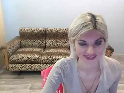 SexyBeatriice online show from November 30, 7:45 am