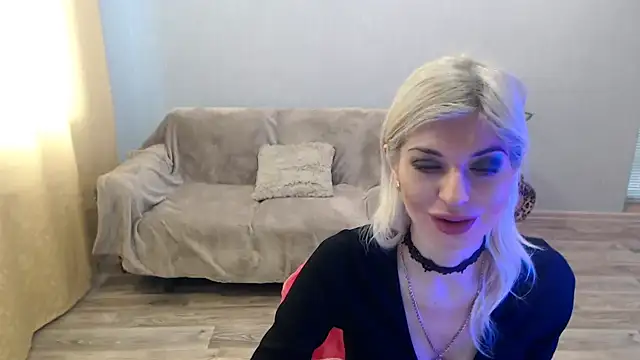 SexyBeatriice online show from March 17, 7:34 am