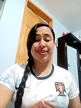 kamila lovee online show from November 3, 8:35 pm