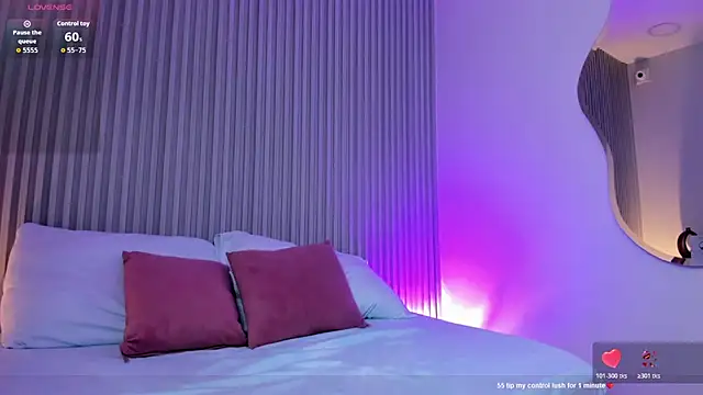 alessia leroy online show from October 25, 8:59 pm