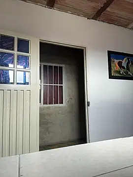 Emma Giraldo online show from February 2, 2:38 pm