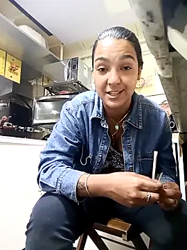 Snapshot of Pantaneirasexy chatting on October 2, 11:10 pm Pantaneirasexy online show from October 2, 11:10 pm