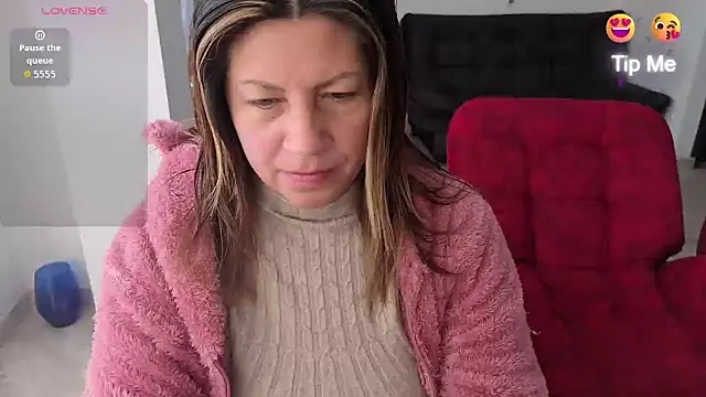 xxsexycutexxx online show from October 2, 11:26 am