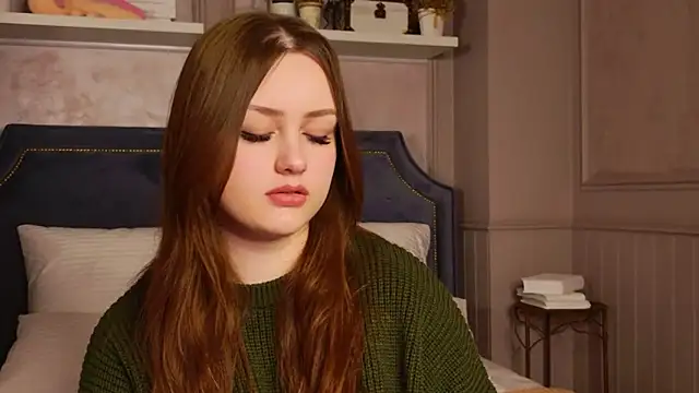 Kendra Parlow online show from February 5, 8:34 pm