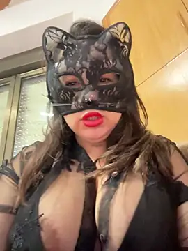 laarti online show from December 22, 9:12 am