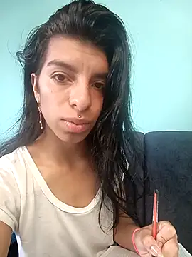 Ariell Kieran online show from October 21, 6:01 pm