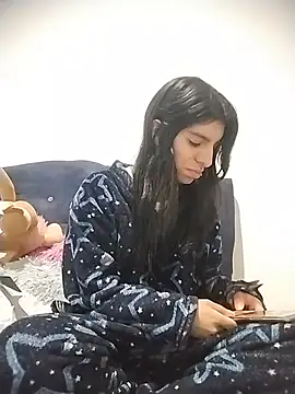 Ariell Kieran online show from July 5, 4:51 am