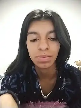 Ariell Kieran online show from July 2, 3:23 am