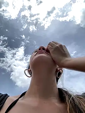 Andrea18 blonde online show from October 19, 5:37 pm