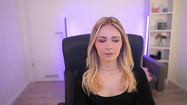 catecrago  online show from April 2, 8:01 am