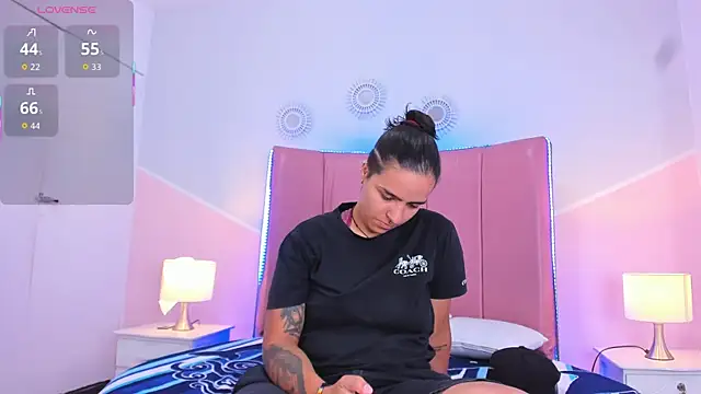 Liiam smith  online show from September 19, 9:58 pm