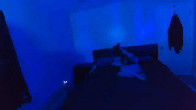 babypopinallnigh35 online show from August 3, 9:59 am
