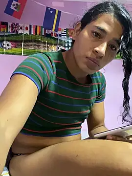 alexiaross96 online show from June 29, 4:30 am